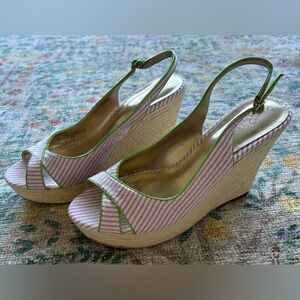 Lilly Pulitzer Sz 8.5. Stylish Pink and Green Wedge Sandals